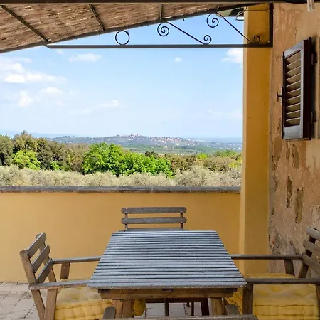 Castello Del Calcione Farm stay Lucignano