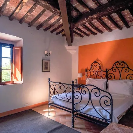 Farm stay Castello Del Calcione *