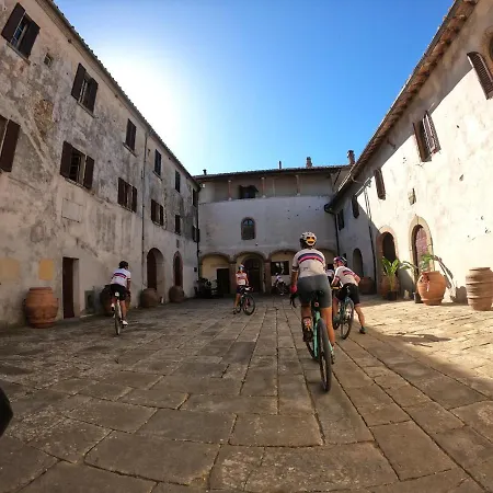 Farm stay Castello Del Calcione *