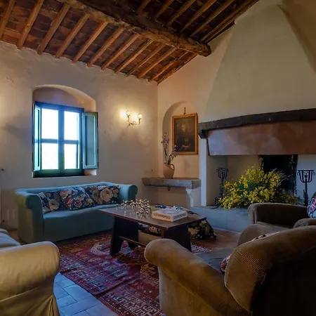 Castello Del Calcione Farm stay *